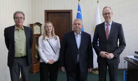 Rektor xalqaro konferensiya ishtirokchilarini qabul qildi